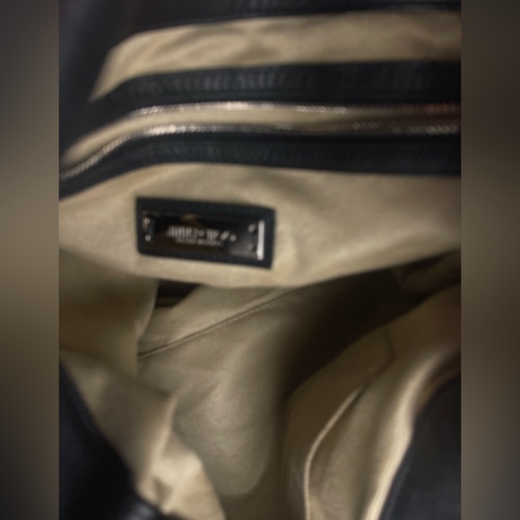 Jimmy Choo Black Leather shoulder Bag.
100% AUTHENTIC - Picture 8 of 10